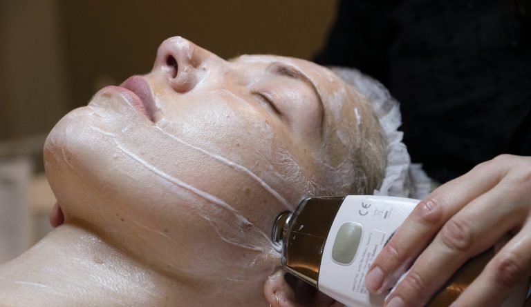 Kosmetolog - Beauty by Anzelika - Ved Hairlab