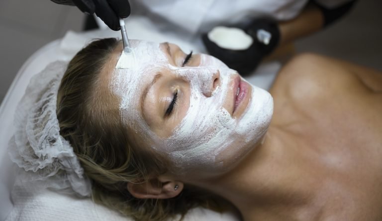 Kosmetolog - Beauty by Anzelika - Ved Hairlab